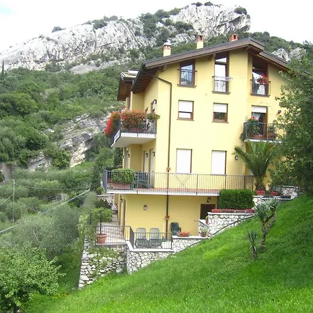Nido D'aquila Апартаменти Torbole Sul Garda